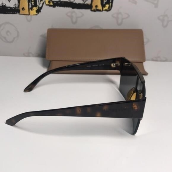 New Authentic Burberry B-4291 Shield Sunglasses – Dark Havana / Dark Grey, Unise - Picture 11 of 13